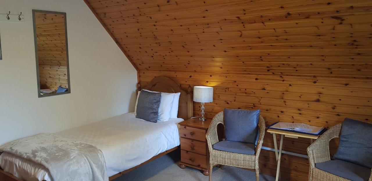 คาร์น มอร์ เบด แอนด์ เบรกฟาสต์ Bed & Breakfast อาวีมอร์ ภายนอก รูปภาพ