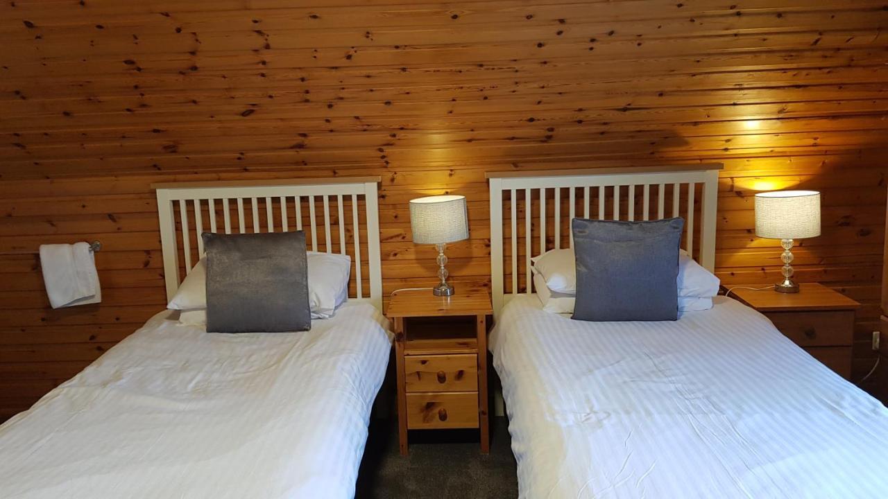 คาร์น มอร์ เบด แอนด์ เบรกฟาสต์ Bed & Breakfast อาวีมอร์ ภายนอก รูปภาพ