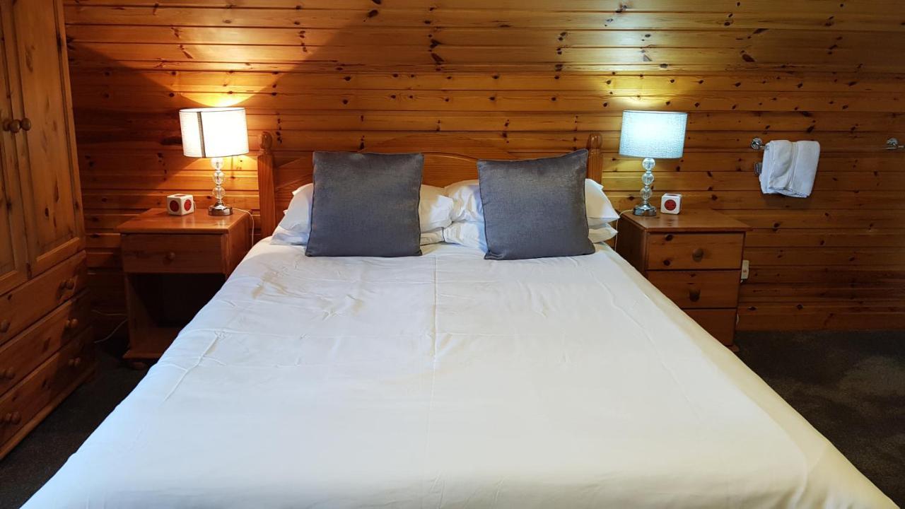คาร์น มอร์ เบด แอนด์ เบรกฟาสต์ Bed & Breakfast อาวีมอร์ ภายนอก รูปภาพ