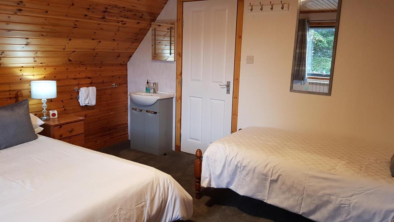 คาร์น มอร์ เบด แอนด์ เบรกฟาสต์ Bed & Breakfast อาวีมอร์ ภายนอก รูปภาพ