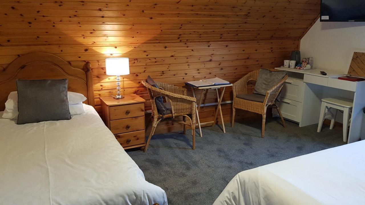 คาร์น มอร์ เบด แอนด์ เบรกฟาสต์ Bed & Breakfast อาวีมอร์ ภายนอก รูปภาพ