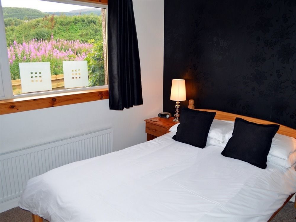 คาร์น มอร์ เบด แอนด์ เบรกฟาสต์ Bed & Breakfast อาวีมอร์ ภายนอก รูปภาพ